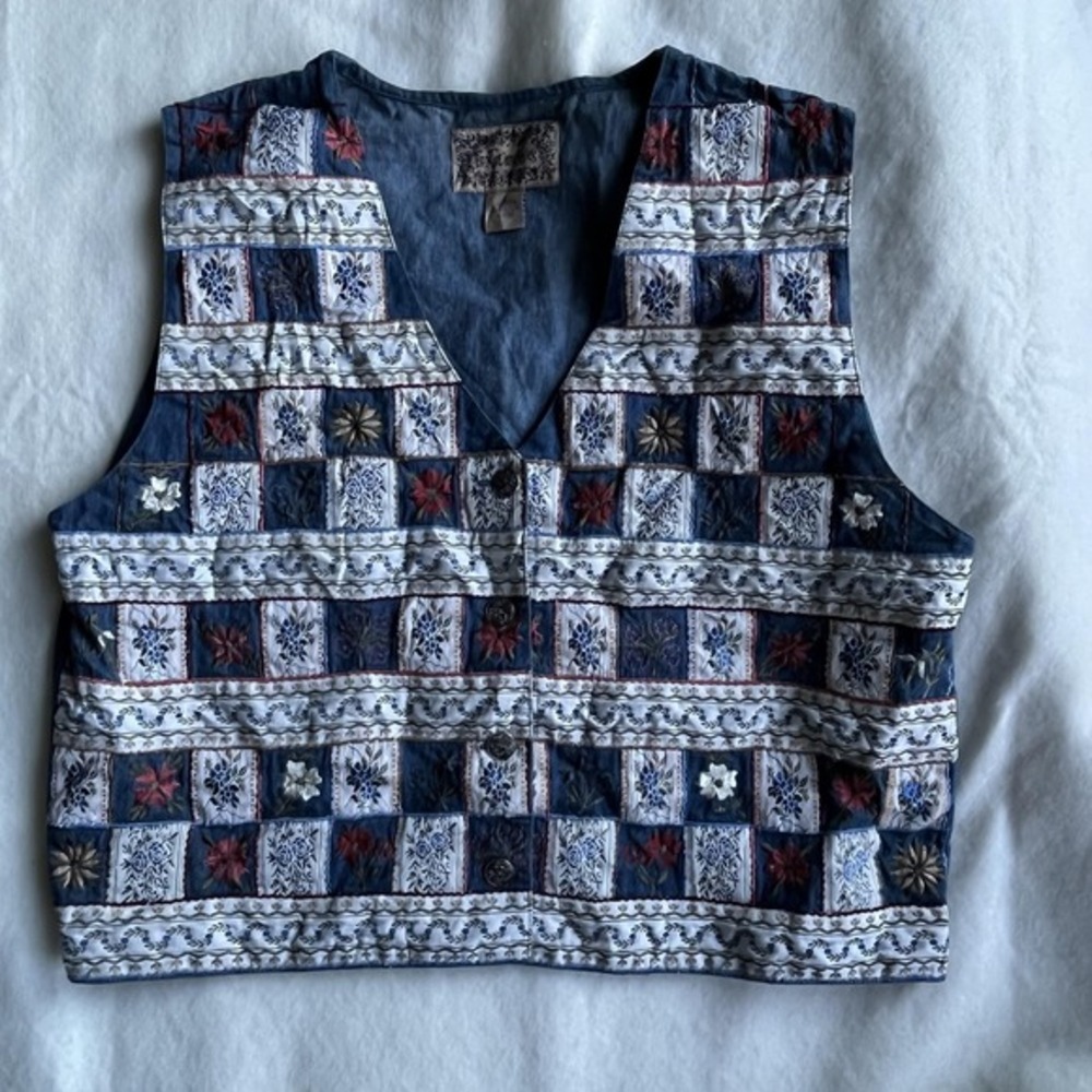 Patchwork Floral Denim Vest Womens Large Blue Button Front‎ Embroidered Boho